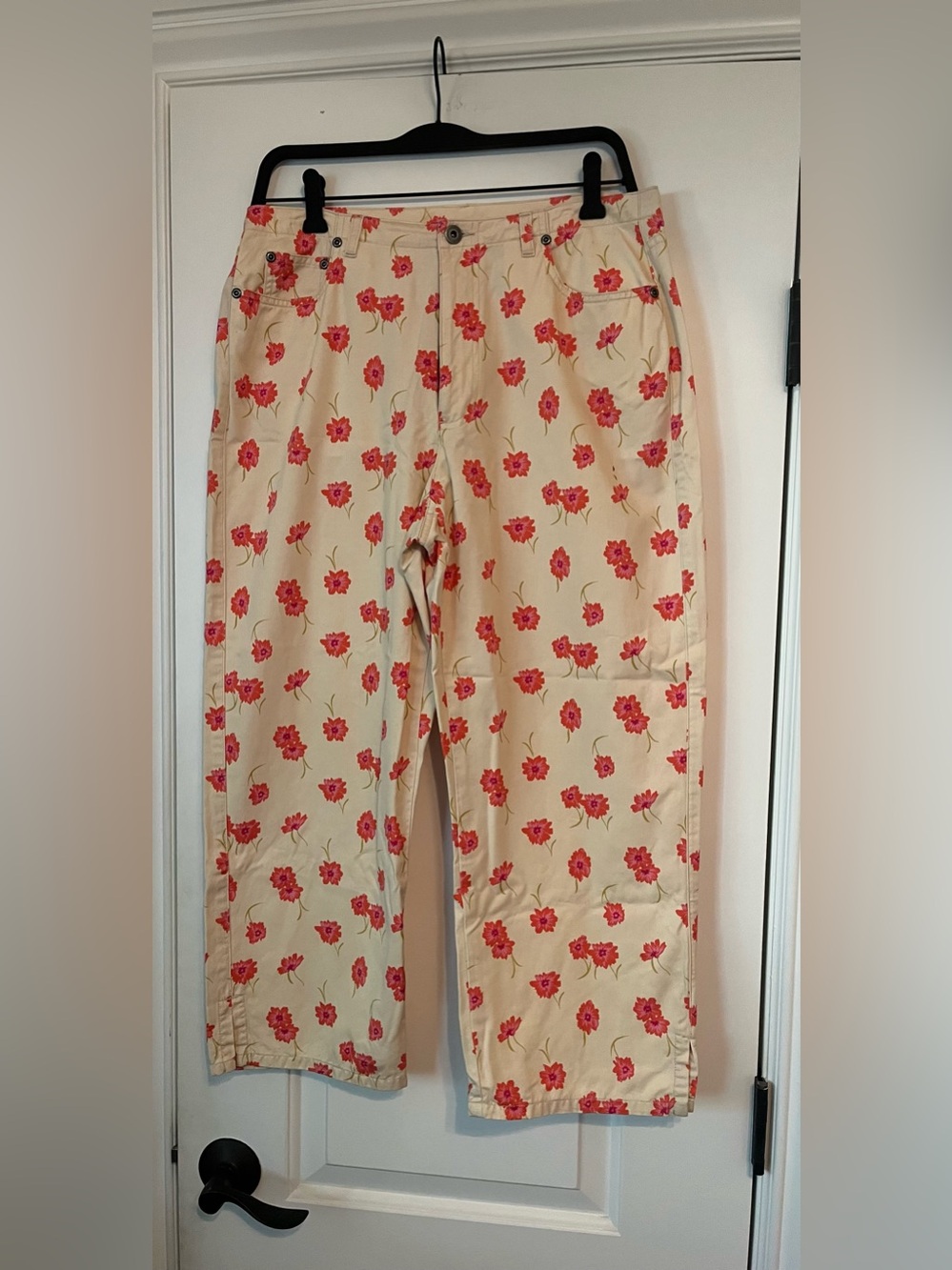 Liz Claiborne Cream Pants with Pink Floral Print